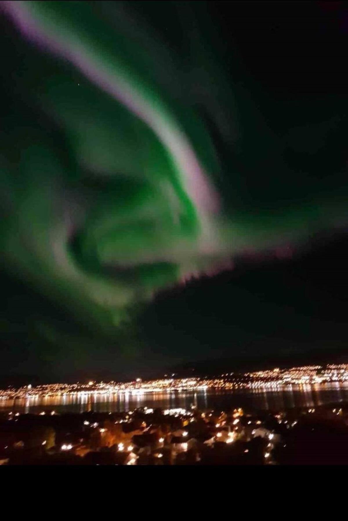 Arctic Inn, Cozy Single Bed Private Room In A Shared Apartment With Stunning Tromso Views 외부 사진